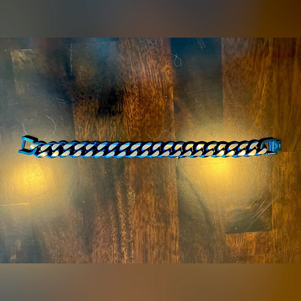 Mens blue and silver link bracelet